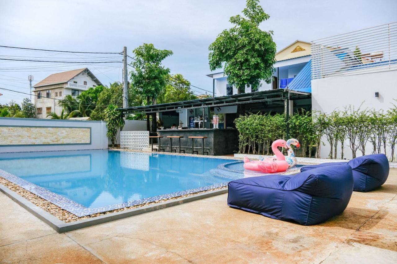 Queentown Hostel Siem Reap Esterno foto