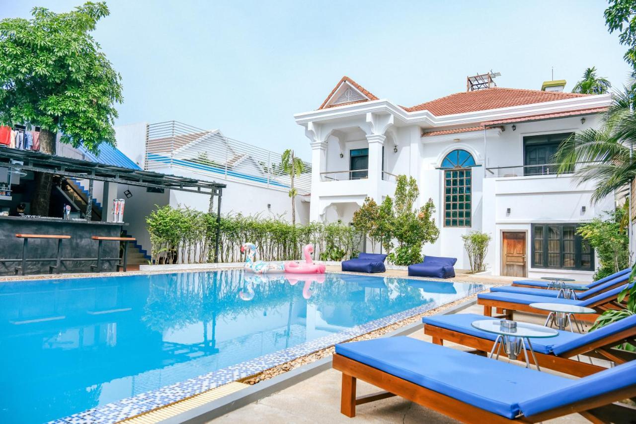 Queentown Hostel Siem Reap Esterno foto