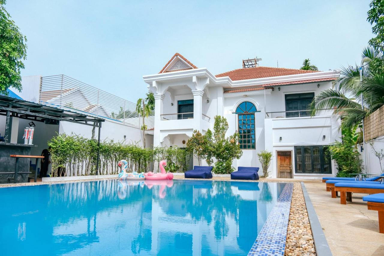 Queentown Hostel Siem Reap Esterno foto